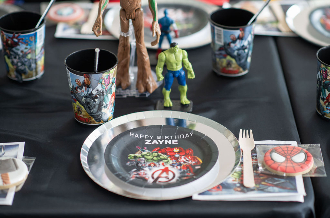 Avengers Party — detail